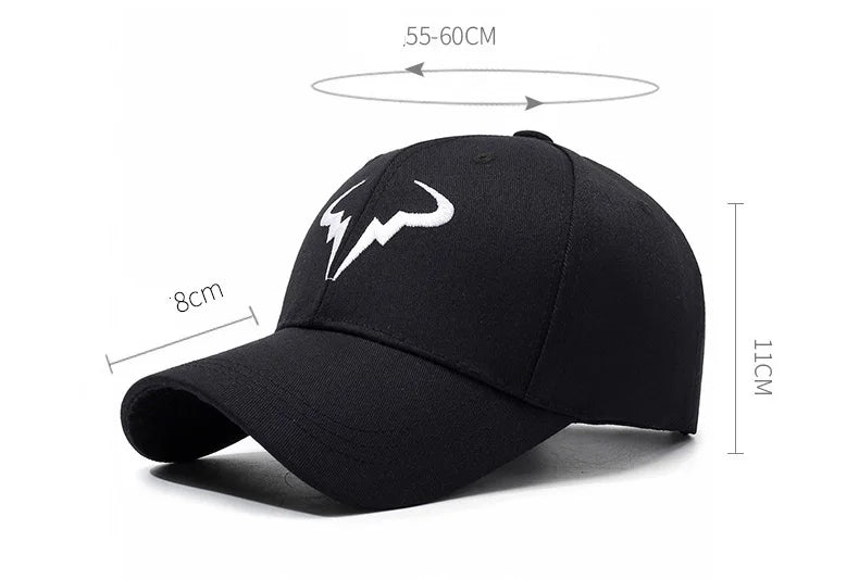 Schwarze Baseball Cap – Weißes Bullenhorn-Logo